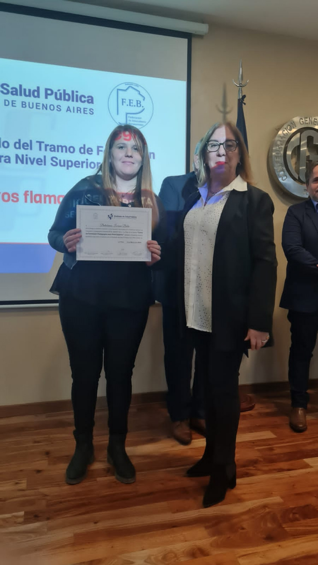 Acto de entrega de certificados correspondientes al Tramo de Formación Pedagógica de Nivel Superior dictado por el Instituto Superior de Formación y Capacitación Docente de la FEB a través del convenio especifico con el Sindicato de Salud Pública.